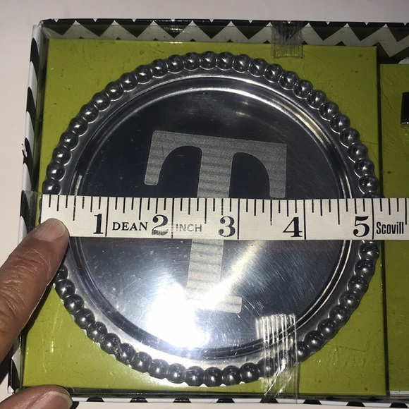 NIB “T” Initial Plate + Wine Stopper Set - Picture 4 of 7